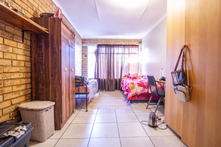 To Let 11 Bedroom Property for Rent in Die Bult North West